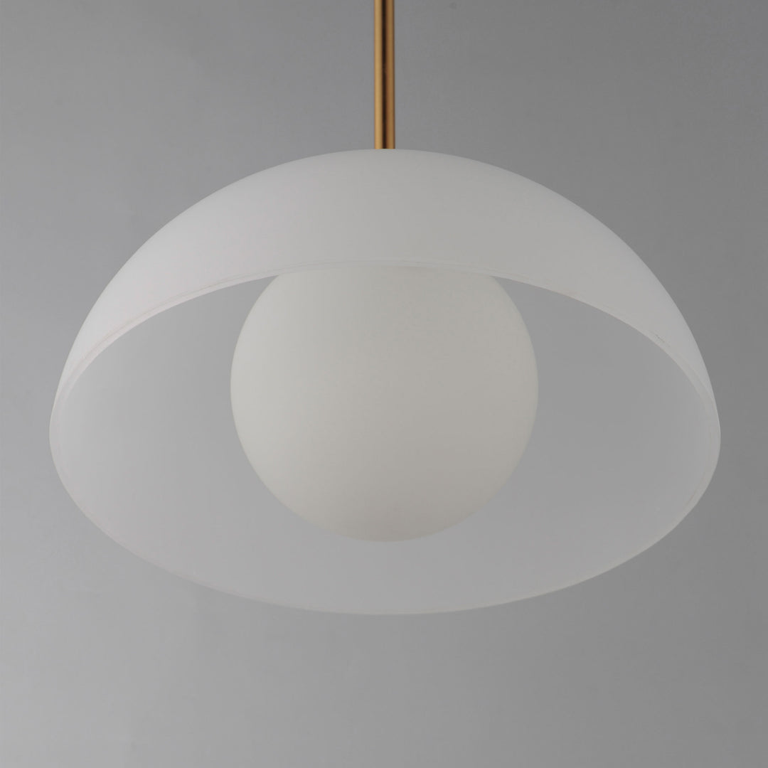 Maxim Domain Pendant